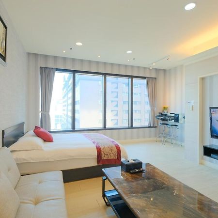 85 Season Appartement Kaohsiung Buitenkant foto