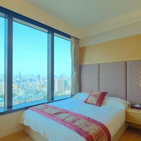 85 Season Appartement Kaohsiung Buitenkant foto