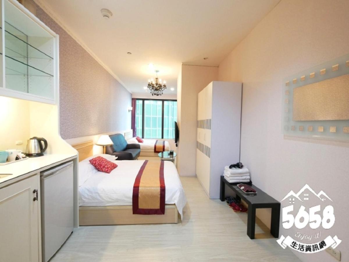 85 Season Appartement Kaohsiung Buitenkant foto