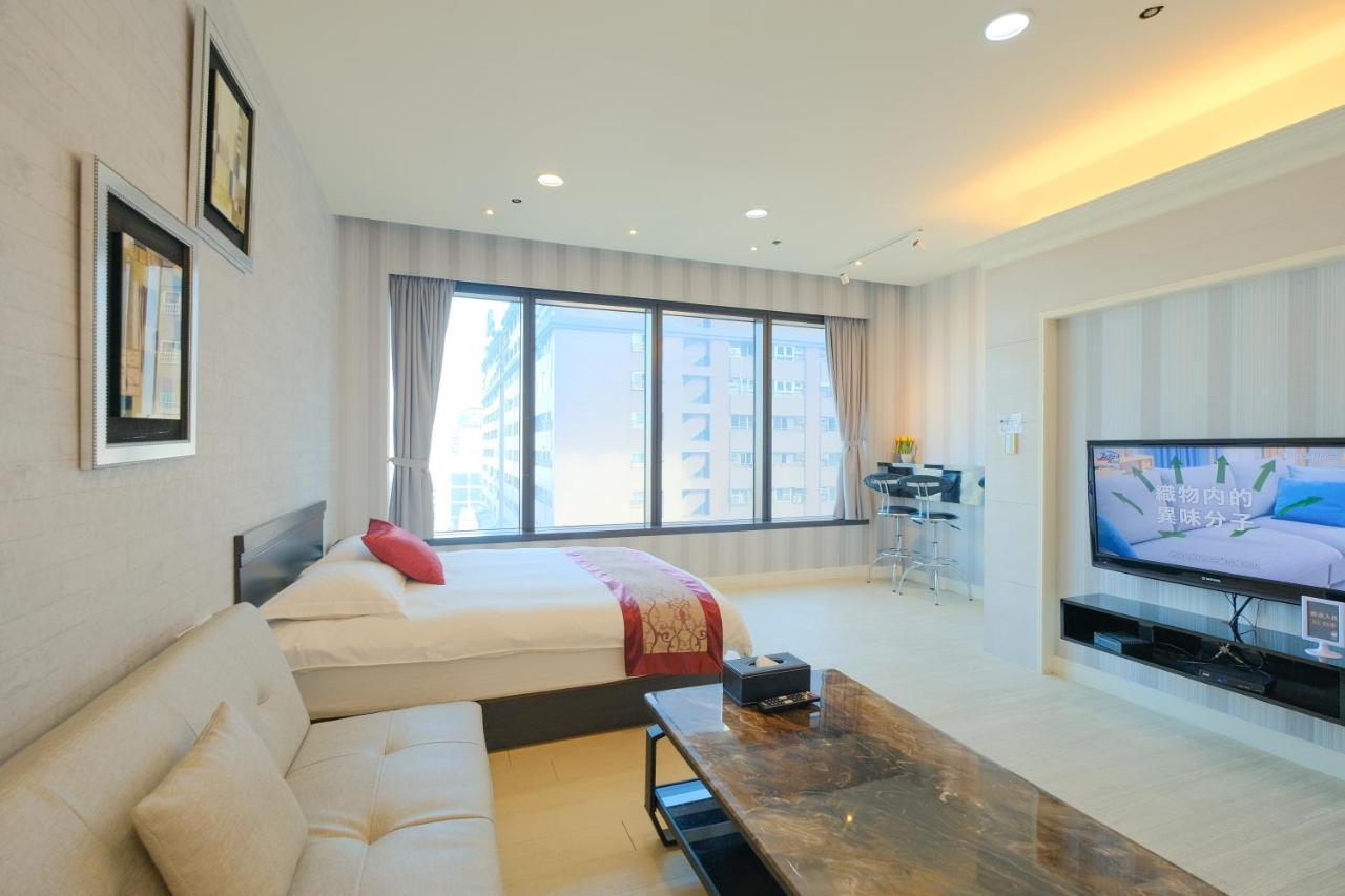 85 Season Appartement Kaohsiung Buitenkant foto