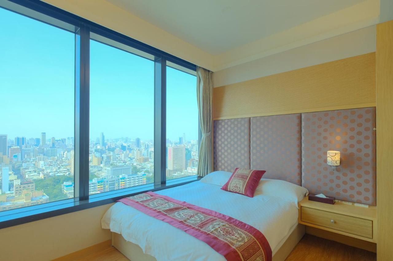 85 Season Appartement Kaohsiung Buitenkant foto