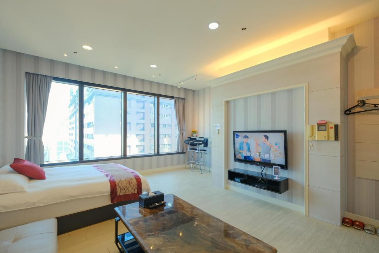 85 Season Appartement Kaohsiung Buitenkant foto