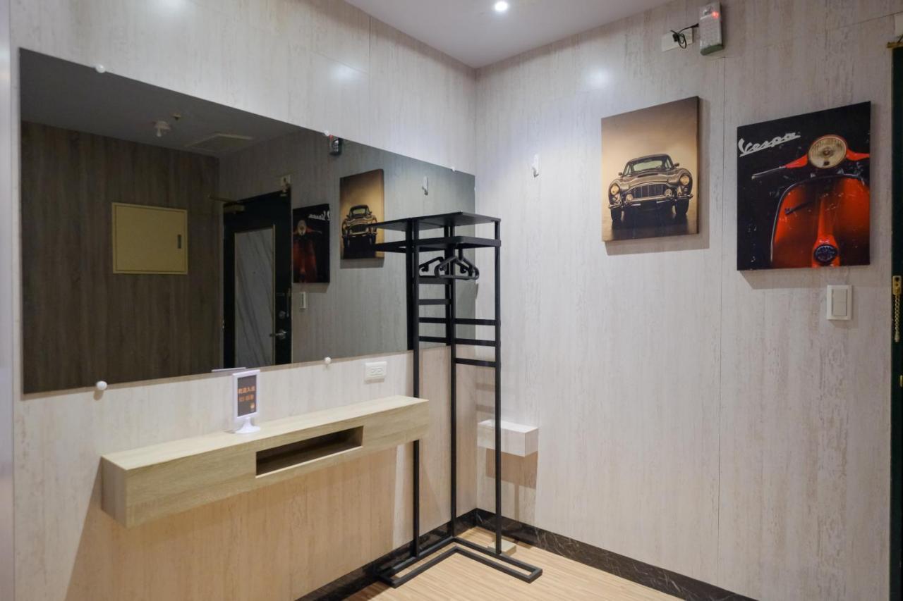85 Season Appartement Kaohsiung Buitenkant foto