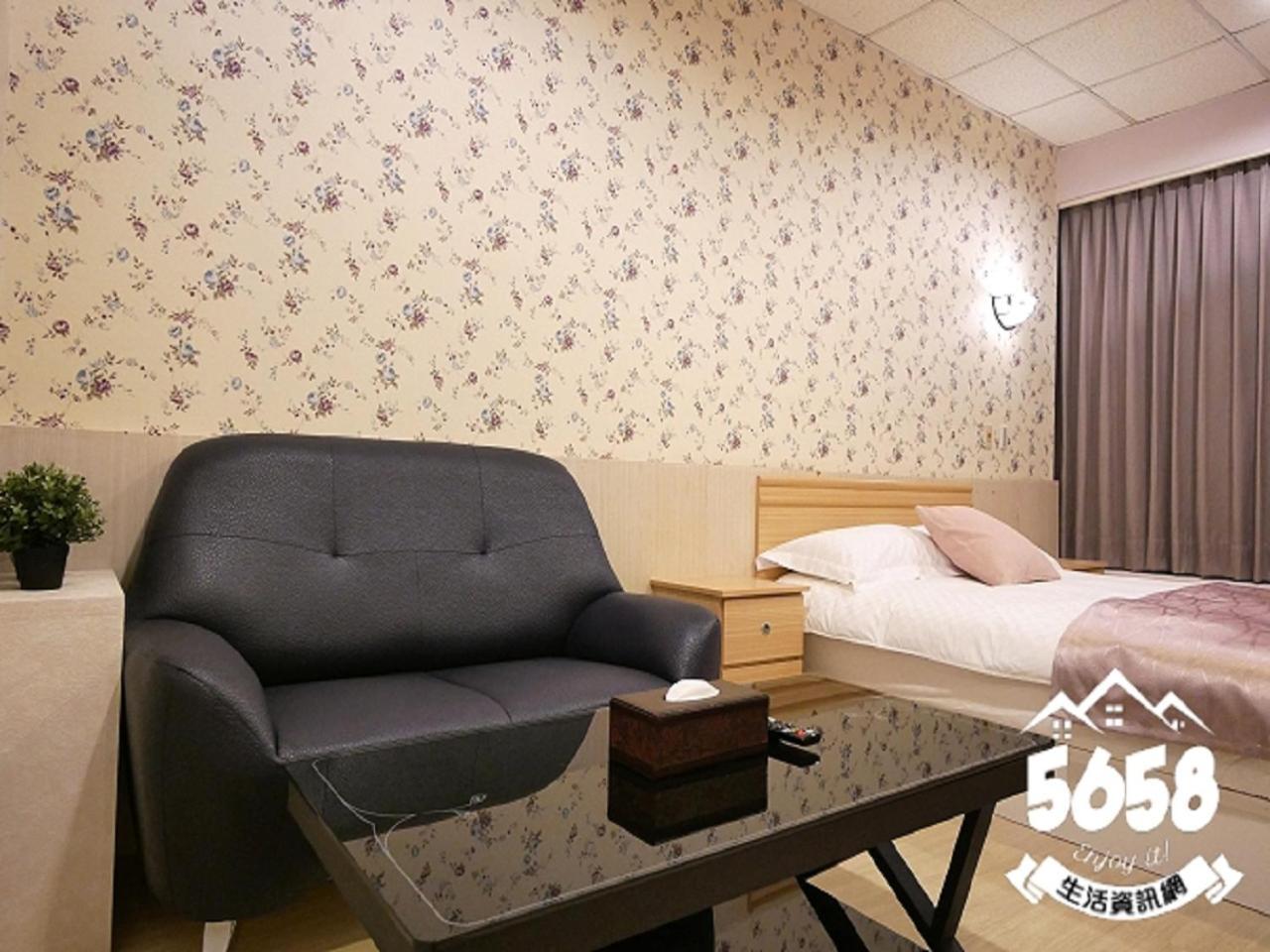 85 Season Appartement Kaohsiung Kamer foto